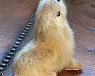 Inuit Eskimo Ookpik Seal Happy Valley LABRADOR sealskin 3in