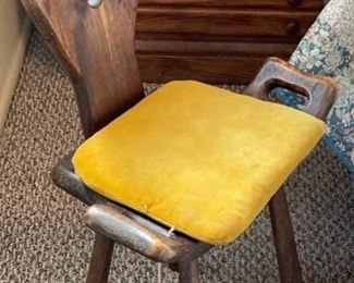 #3 Birthing Chair Yellow Cushion 29x19x12in