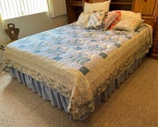 Queen Stanley Furniture Bed 78 x 1 10x97 HxWxD