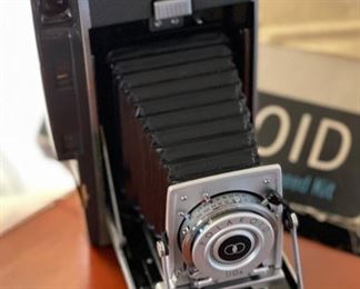 Polaroid 110a Vintage Land Camera
