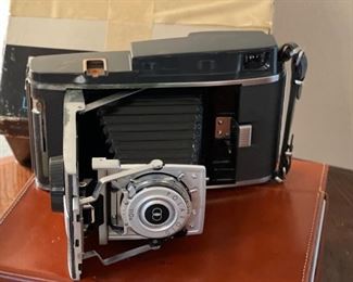 Polaroid 110a Vintage Land Camera