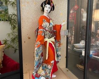Vintage Beautiful Japanese Nishi Doll Japan 17 Inch Elaborate Dress Geisha