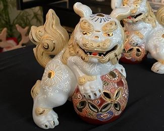 Vintage Chinese Asian FOO DOG PAIR,Signed, Porcelain/Pottery, Feng Shui, 8.5in. Tall