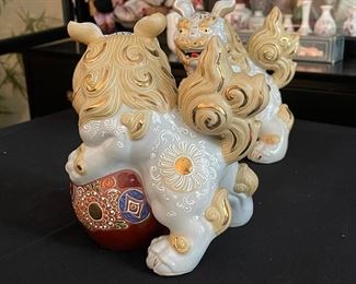 Vintage Chinese Asian FOO DOG PAIR,Signed, Porcelain/Pottery, Feng Shui, 8.5in. Tall