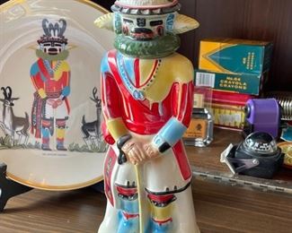 “VINTAGE” Ezra Brooks The Antelope 1974 Whiskey Decanter and Plate