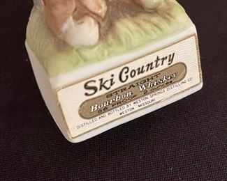 6 SKI COUNTRY NORTH AMERICAN INDIAN TRIBES MINI PORCELAIN DECANTER BOTTLES 1977