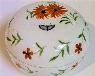 $20 - Porcelain trinket dish with lid, floral and butterfly motif; 2.25"H x 4"D