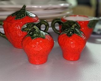 Summertime table set