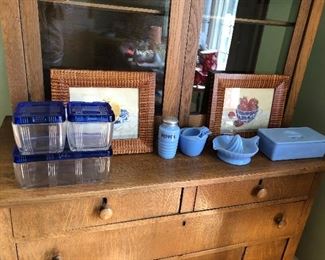 Assortment of Kitchenware 
