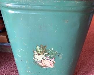 Antique Metal Laundry Bin w/Lid