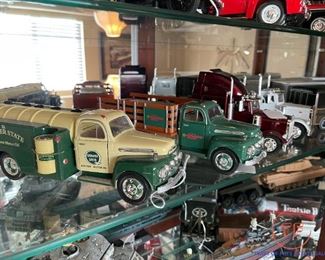 LARGE Collection of Die Cast Collectible Cars, Trucks, and Tractors