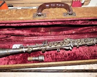 1920's King Clarinet in case