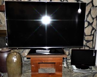 55" ISense Flat Screen TV, 