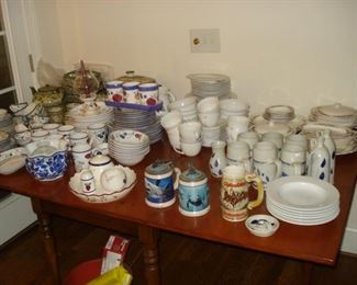 Royal Dalton Cambridge 42 pices, Temt-tations by Tara 15 pices, Orchard Medley 48 pices, MSE 46pices, W.S GeorgeLido , 22pices