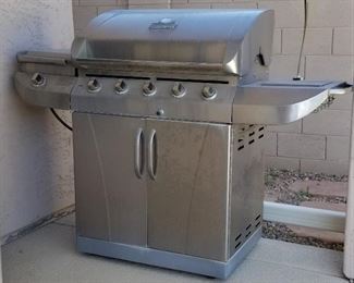 Large barbecue grill