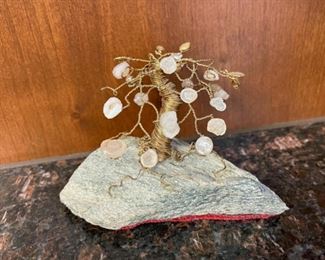 CLEARANCE ! $2.00 NOW, WAS $10.00...................Beaded Mini Tree 5" long, 3 1/2" tall (H064)