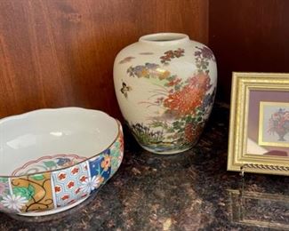 CLEARANCE ! $3.00 NOW, WAS $10.00...............Glassware and more (H055)