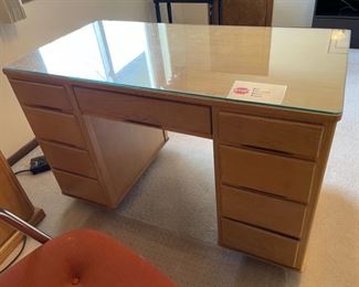 $25.00..................Desk 45" x 23", 29" tall Glass Top (H020)