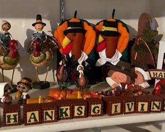 $10.00...............Thanksgiving Decor (H241)