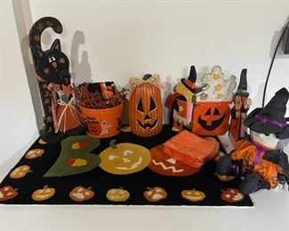 CLEARANCE ! $4.00 NOW, WAS $12.00.................Fall Decor (H231)