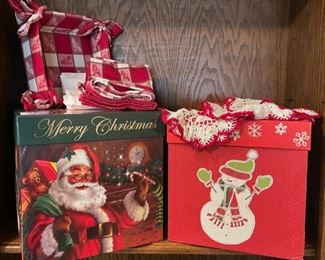 CLEARANCE ! $2.00 NOW, WAS $10.00.................Christmas Decor (H220)