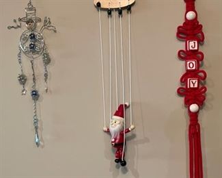 HALF OFF! $3.00 NOW, WAS $6.00.................Christmas Decor (H217)