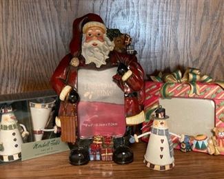 CLEARANCE ! $3.00 NOW, WAS $10.00..................Holiday Decor (H190)