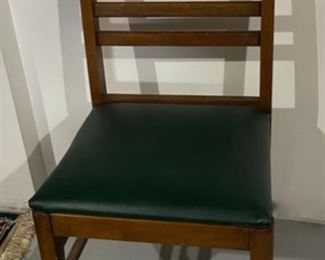 REDUCED! $9.00 NOW, WAS $12.00..................Solid Chair (H169)