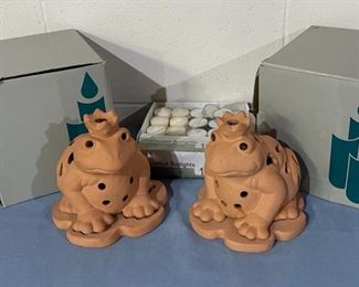 REDUCED! $12.00 NOW, WAS $16.00...................Party Lite Terra Cotta Frogs with Tea Light Candles (H163)
