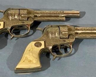 REDUCED! $30.00 NOW, WAS $40.00......................Vintage Toy Cap Guns (H142)
