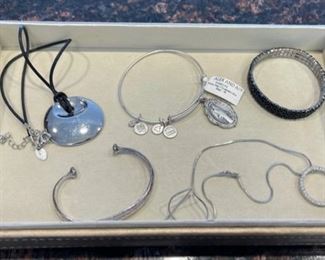 $10.00.......................Costume Jewelry (H109)