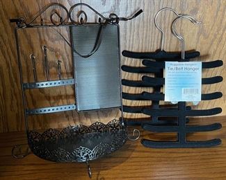 HALF OFF! $5.00 NOW, WAS $10.00..................................Jewelry Rack and Hangers (H363)