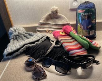 REDUCED! $9.00 NOW, WAS $12.00......................Hats, Mittens and more (H355)