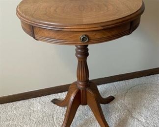 REDUCED! $45.00 NOW, WAS $60.00.....................Vintage Table 18" Diameter, 23 1/2" tall (H345)
