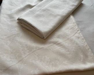 CLEARANCE ! $3.00 NOW, WAS $16.00.............................2 84" curtain panels Threshold Linen (H327)