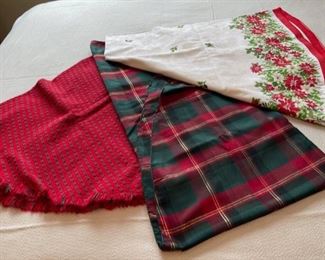 CLEARANCE ! $3.00 NOW, WAS $12.00.....................Tablecloths (H306)