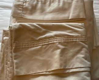 HALF OFF ! $4.00 NOW, WAS $12.00......................Pillow Cases and Misc Sheets (H304)