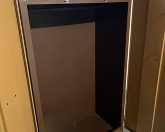 Inside View: 36" x 20", 64" tall (H249)
