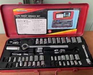 HALF OFF! $4.00 NOW, WAS $8.00.................Socket Set (H422)
