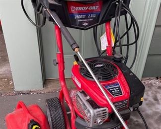 $200.00..........................Troy Bilt 2800 MAX PSI Pressure Washer (H420)