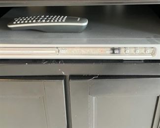 CLEARANCE ! $3.00 NOW, WAS $20.00...................Philips DVD Player (H390)