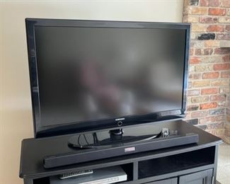 HALF OFF! $50.00 NOW, WAS $100.00........................46" Samsung Smart TV Model: LN46A500T1FXZA (H389)