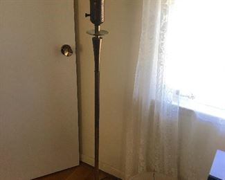 stoic floor lamp