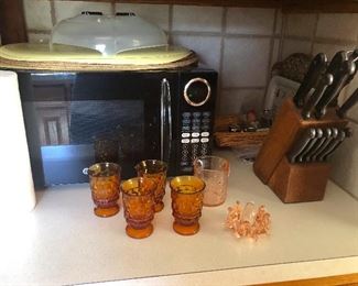 microwave with funny hat