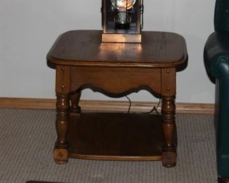 End table (matches coffee table).