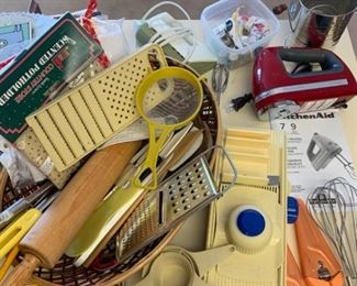 054 Kitchen Essentials