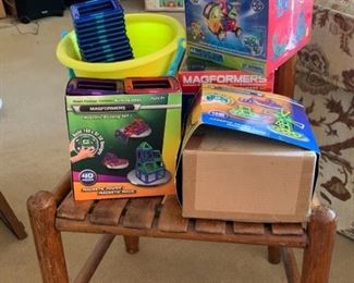 080 Magformers Childs Chair