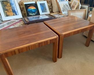 085 Vintage Lane Accent Tables