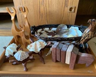 104 Collectible Shells Wood Figurines