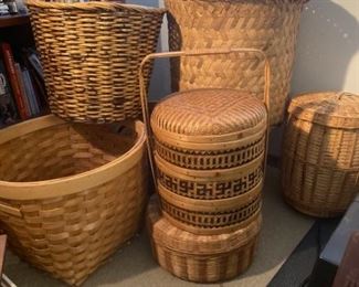 205Large Variety of Baskets